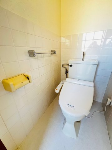 塩屋町字大谷戸建のトイレ