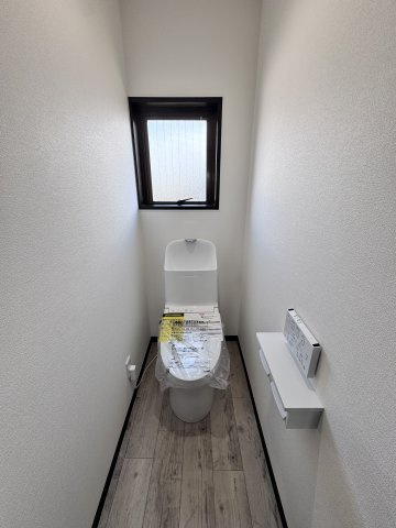 酒井マンションのトイレ|トイレ新品です