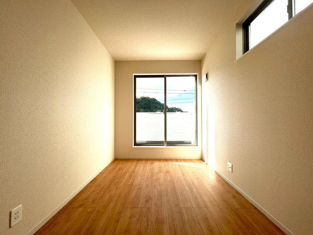 駿河区小黒二丁目　３期　新築戸建　全２棟　１号棟の子供部屋|2025/12/9撮影
