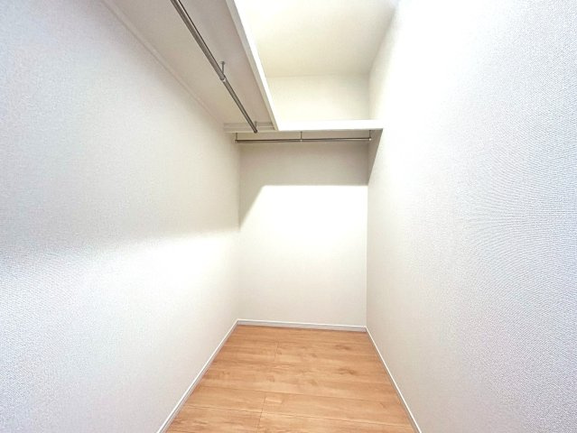 駿河区小黒二丁目　３期　新築戸建　全２棟　１号棟の収納|2025/12/9撮影