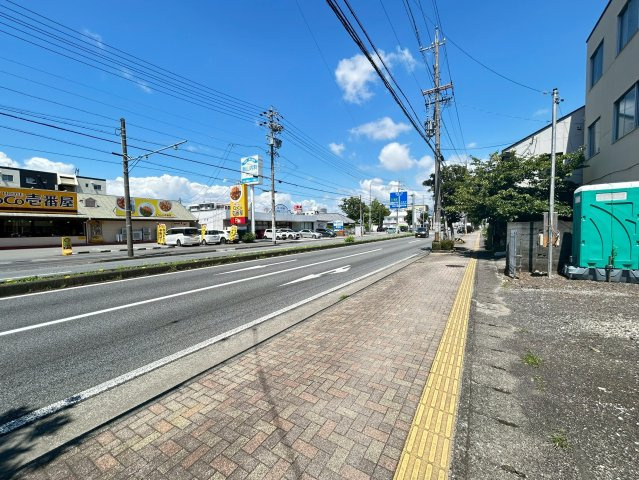 駿河区小黒二丁目　３期　新築戸建　全２棟　１号棟の前面道路含む現地写真|2025/7/22撮影
