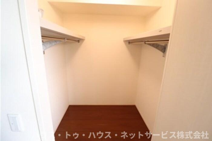 シティ　オブ　フレグランス　Ⅰの収納