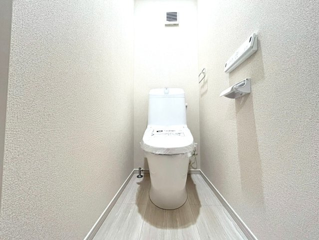 駿河区小黒二丁目　３期　新築戸建　全２棟　２号棟のトイレ|2025/12/9撮影