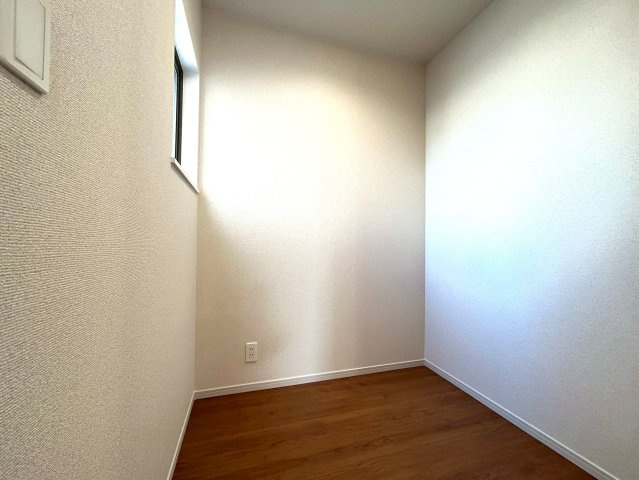駿河区小黒二丁目　３期　新築戸建　全２棟　２号棟の洋室|2025/12/9撮影