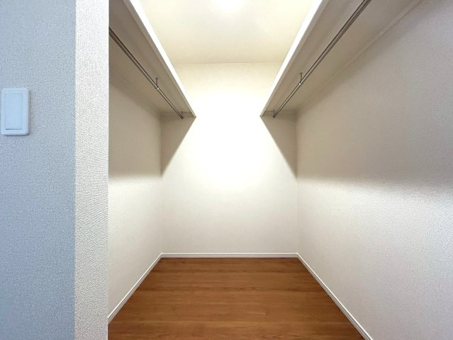 駿河区小黒二丁目　３期　新築戸建　全２棟　２号棟の収納|2025/12/9撮影