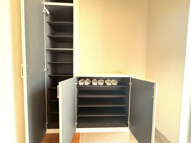 駿河区小黒二丁目　３期　新築戸建　全２棟　２号棟の収納|2025/12/9撮影