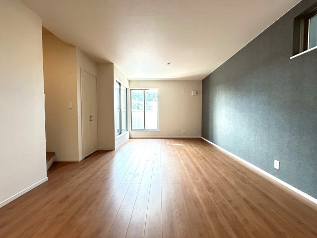 駿河区小黒二丁目　３期　新築戸建　全２棟　２号棟の居間・リビング|2025/12/9撮影