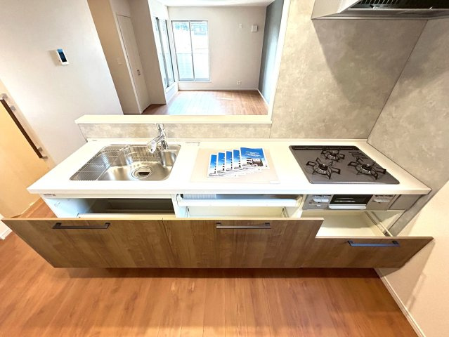 駿河区小黒二丁目　３期　新築戸建　全２棟　２号棟のキッチン|2025/12/9撮影