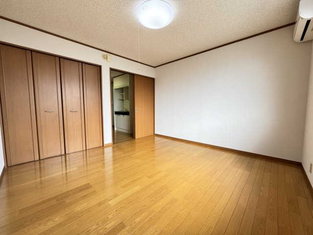 メゾネットKSの内装