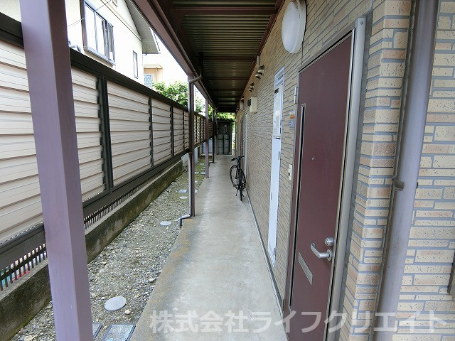 メゾネットKSのエントランス