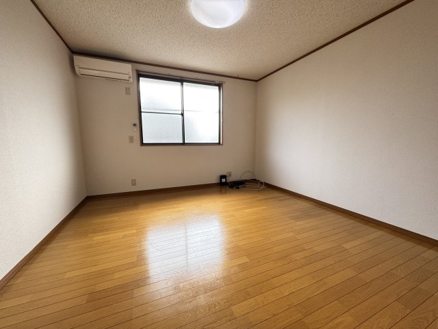 メゾネットKSの居間・リビング