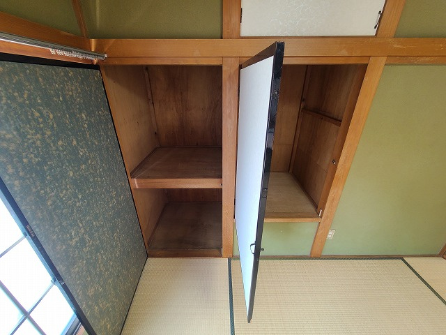 飯原町貸家の収納