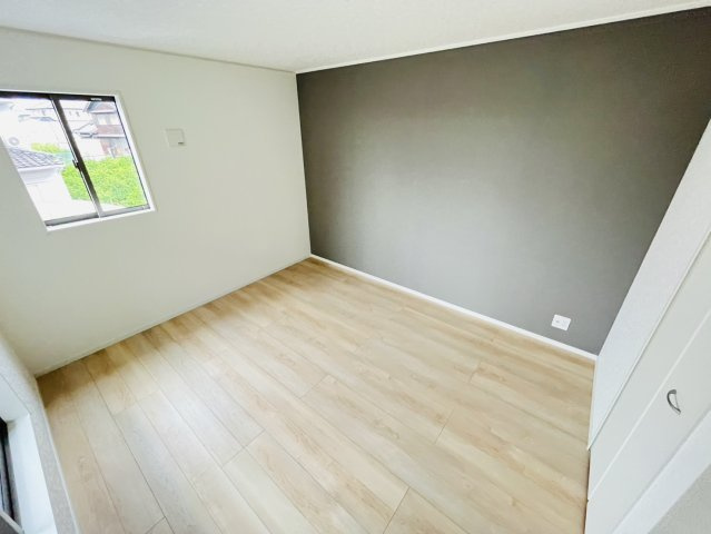 東海市富貴ノ台3-123『仲介手数料無料』新築戸建ての洋室