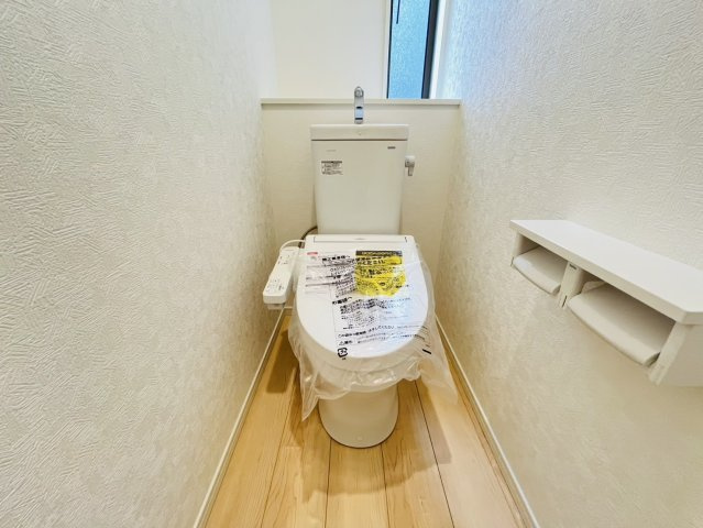東海市富貴ノ台3-123『仲介手数料無料』新築戸建てのトイレ
