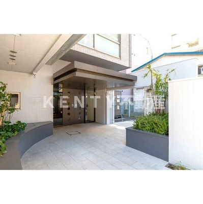 【エントランス】 | ＯＮＥ ＲＯＯＦ ＦＬＡＴ ＴＯＧＯＳＨＩ | 建物の内部です