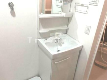 カインドネス練馬春日町の独立洗面台