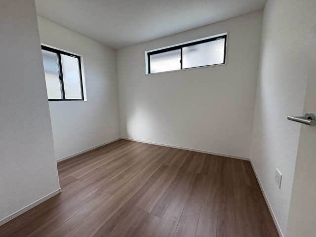 【子供部屋】 | 福岡市城南区長尾4丁目2期　3号棟（全4棟）【仲介手数料無料・0円】 | 現地写真。