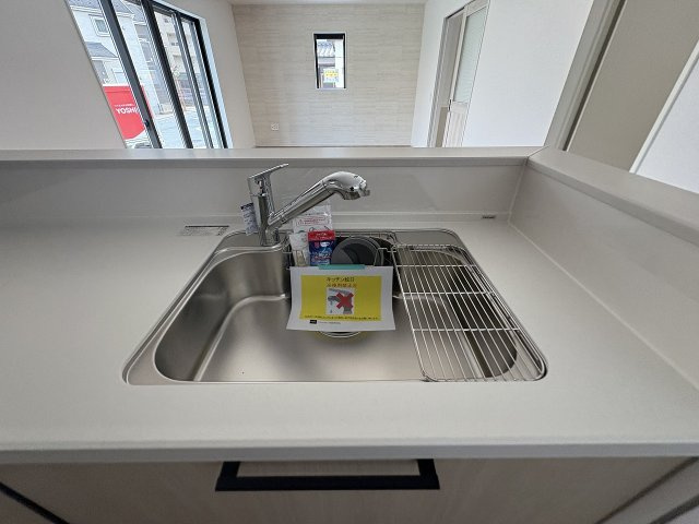 【キッチン】 | 福岡市城南区長尾4丁目2期　3号棟（全4棟）【仲介手数料無料・0円】 | 現地写真。