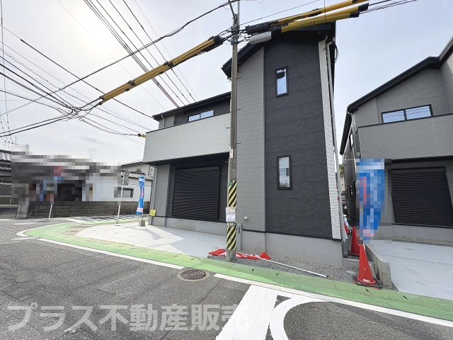 【外観】 | 福岡市城南区長尾4丁目2期　3号棟（全4棟）【仲介手数料無料・0円】 | 現地写真。プラス不動産販売なら、現場の全ての棟をまとめてご見学頂けます。