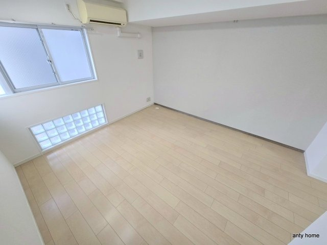 CITY SPIRE日本橋高津　仲介手数料無料の居間・リビング