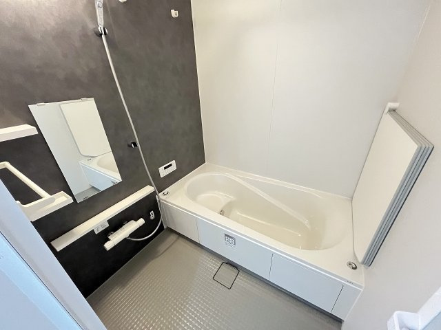 【浴室】 | 福岡市城南区長尾4丁目2期　4号棟（全4棟）【仲介手数料無料・0円】 | 現地写真。浴室です。