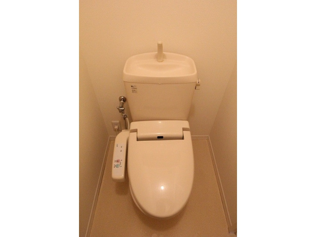 熊本市東区長嶺東７丁目のアパートのトイレ