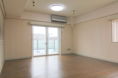 【居間・リビング】 | TASK IN 2be1　403 | 南　TASKROOM　１６．５帖
★防音ルーム（ＴＡＳＫ　ＲＯＯＭ）