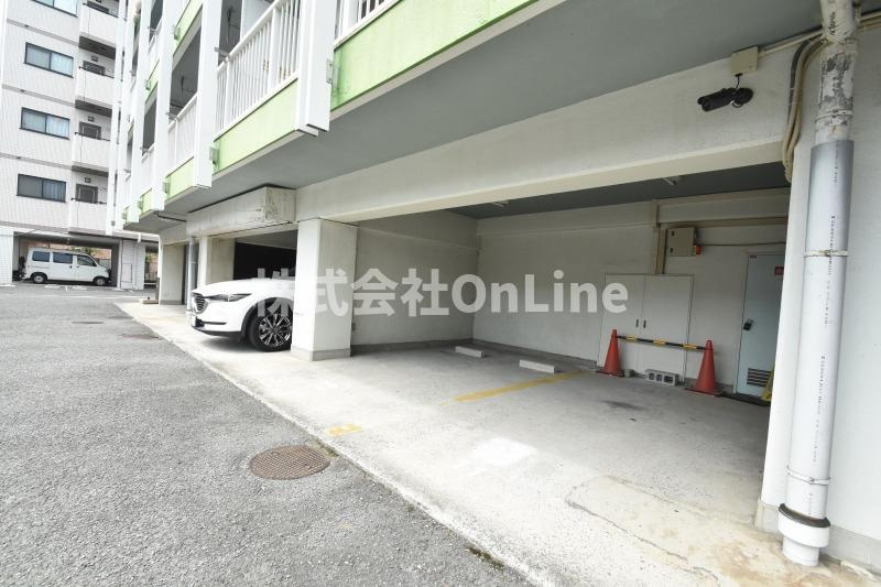 新栄プロパティー東大阪Ⅰの駐車場