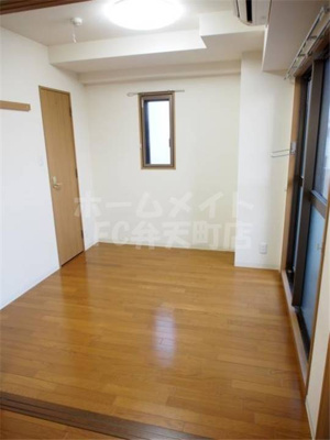 【寝室】 | Peace Sakai | 寝室にいかがでしょうか