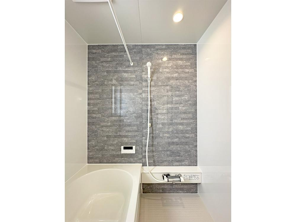 斐川町上直江　新築戸建て　平屋建て　令和7年9月完成予定の浴室|セキスイ製バスルーム
ゆとりの1坪サイズ、高断熱浴槽、換気暖房乾燥機付き