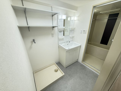 【洗面所】 | シャトーレイクルイーズ