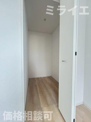 【新築戸建】岩見沢市上幌向南2条8丁目2棟の収納|2階洋室にウォークインクローゼット(納戸)付