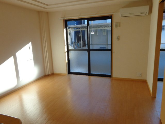 ガーデン池花の居間・リビング|リビング