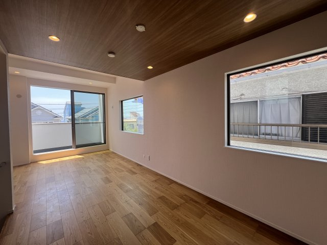 七里ガ浜ってだけでやられます！【鎌倉市七里ガ浜2丁目】リフォーム中古戸建の居間・リビング