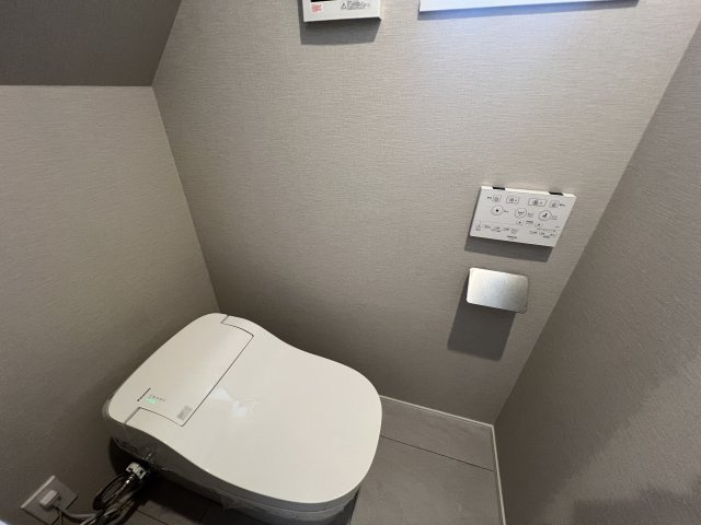 誰しもが羨む住所。それは、「七里ガ浜」。そんな魔法の言葉もアナタのもの【鎌倉市七里ガ浜２丁目】リフォームのトイレ|清潔感のあるトイレです