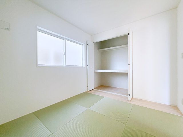 新築戸建・建売　深谷市武蔵野　CRADLE GARDEN　全3棟の和室|畳は足触りがいいので裸足で歩いても気持ちがいいです！