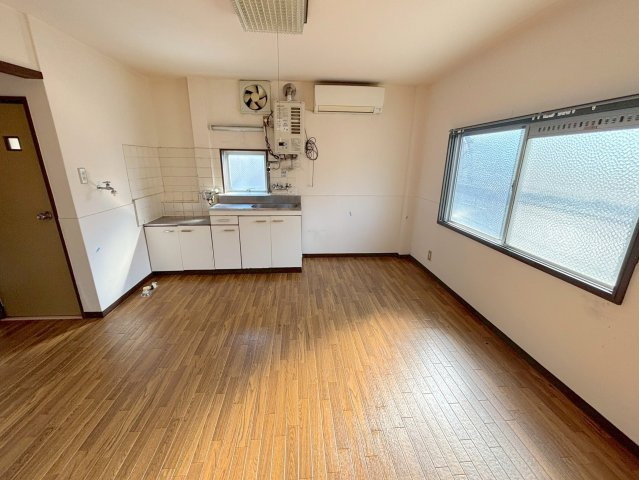 双和ビルの居間・リビング