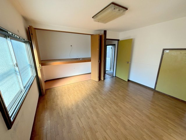 双和ビルの寝室