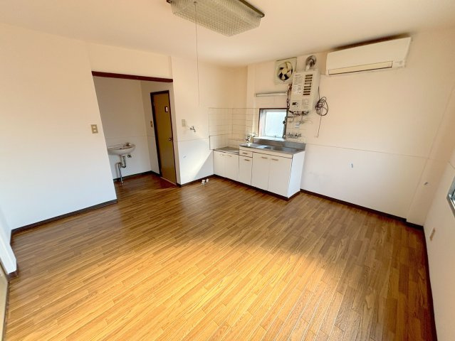 双和ビルの内装