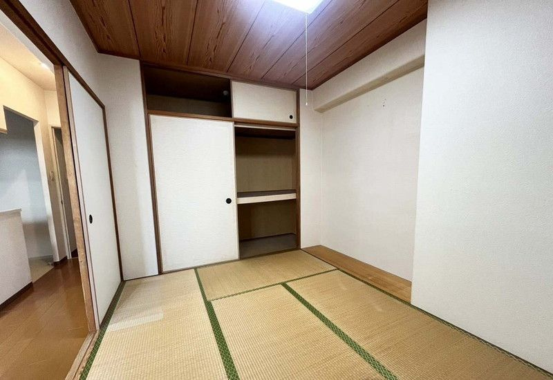 コスモ守山