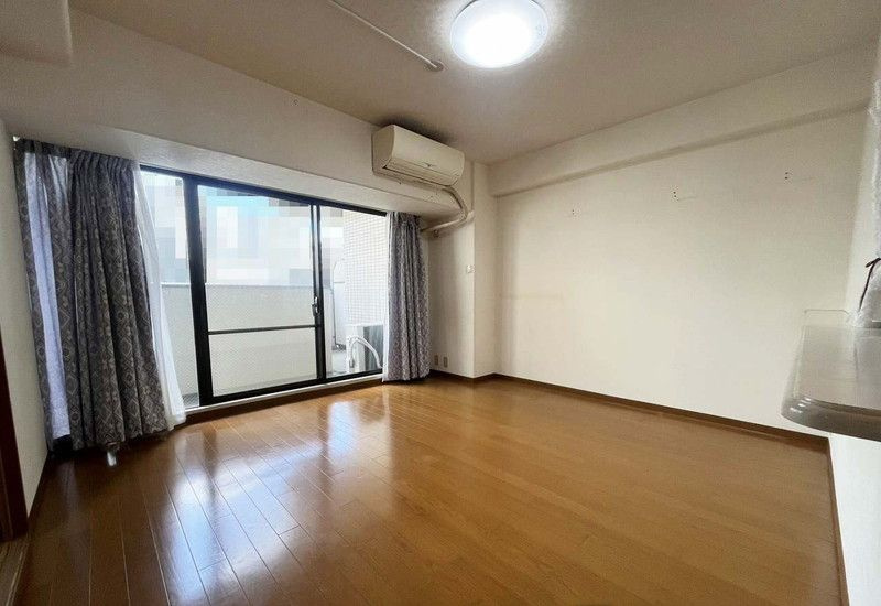 コスモ守山