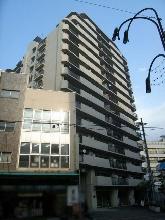 コスモ守山の外観