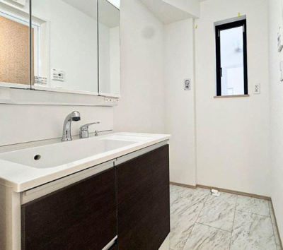 【居間・リビング】 | 箕面市半町3丁目新築戸建 | 同社施工例