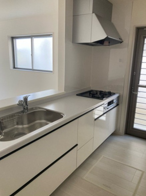 【キッチン】 | 箕面市半町3丁目新築戸建 | 同社施工例