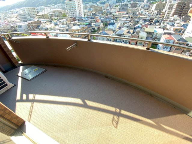 グランドスペラーレ六甲道のバルコニー