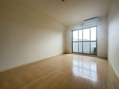 【洋室】 | ソレアード・N