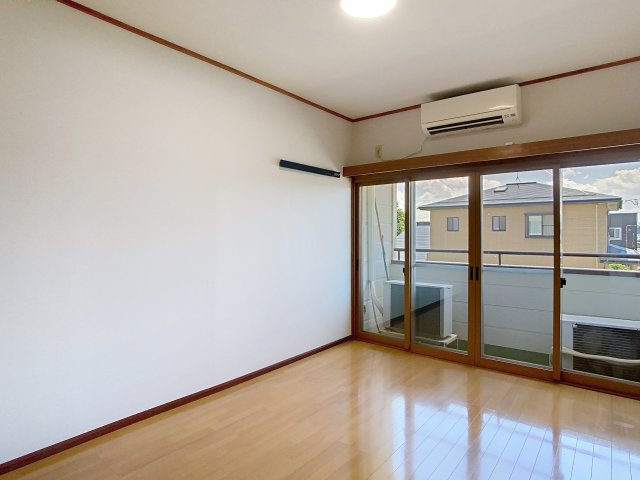 スクールCの居間・リビング