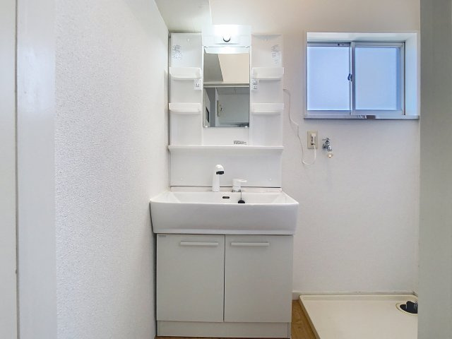 スクールCの独立洗面台