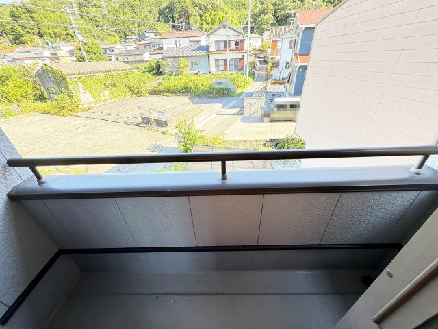 孕西町貸家のバルコニー