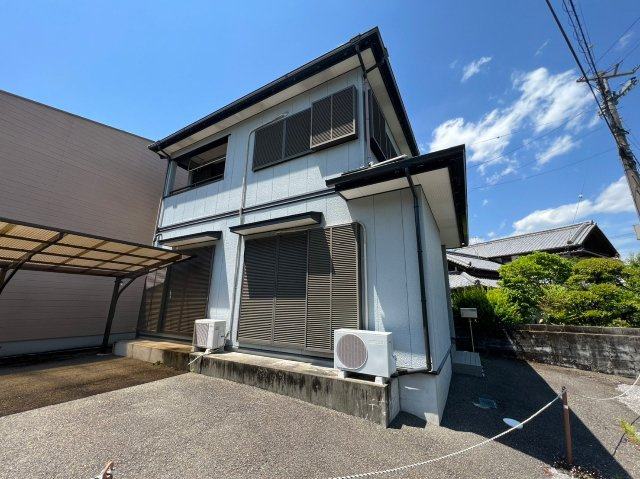 孕西町貸家の外観